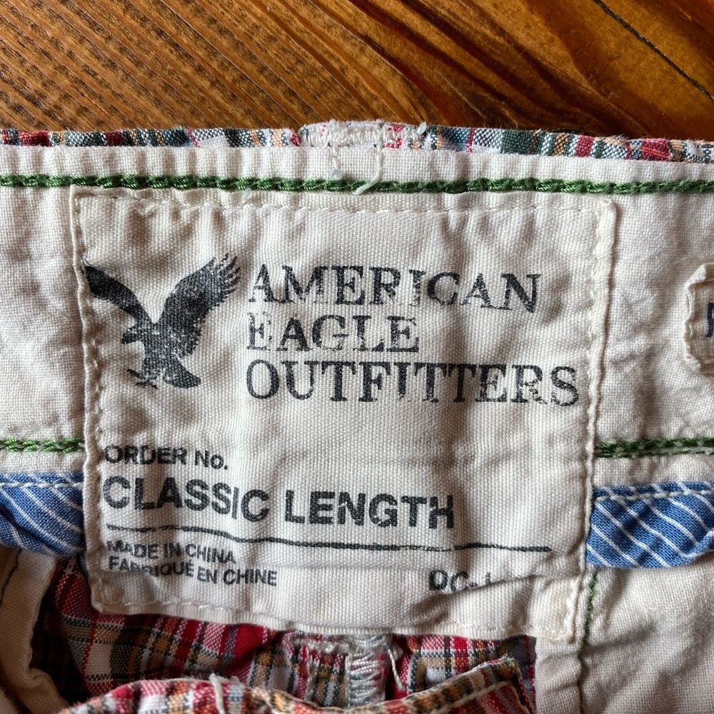 American Eagle Men’s Shorts - size 30 - Picture 3 of 5